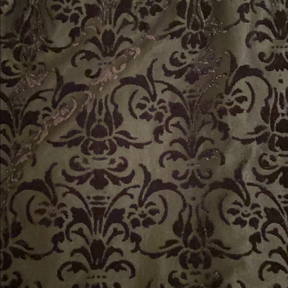 UO Black Velvet Printed Mini Skirt NWOT - Picture 3 of 5